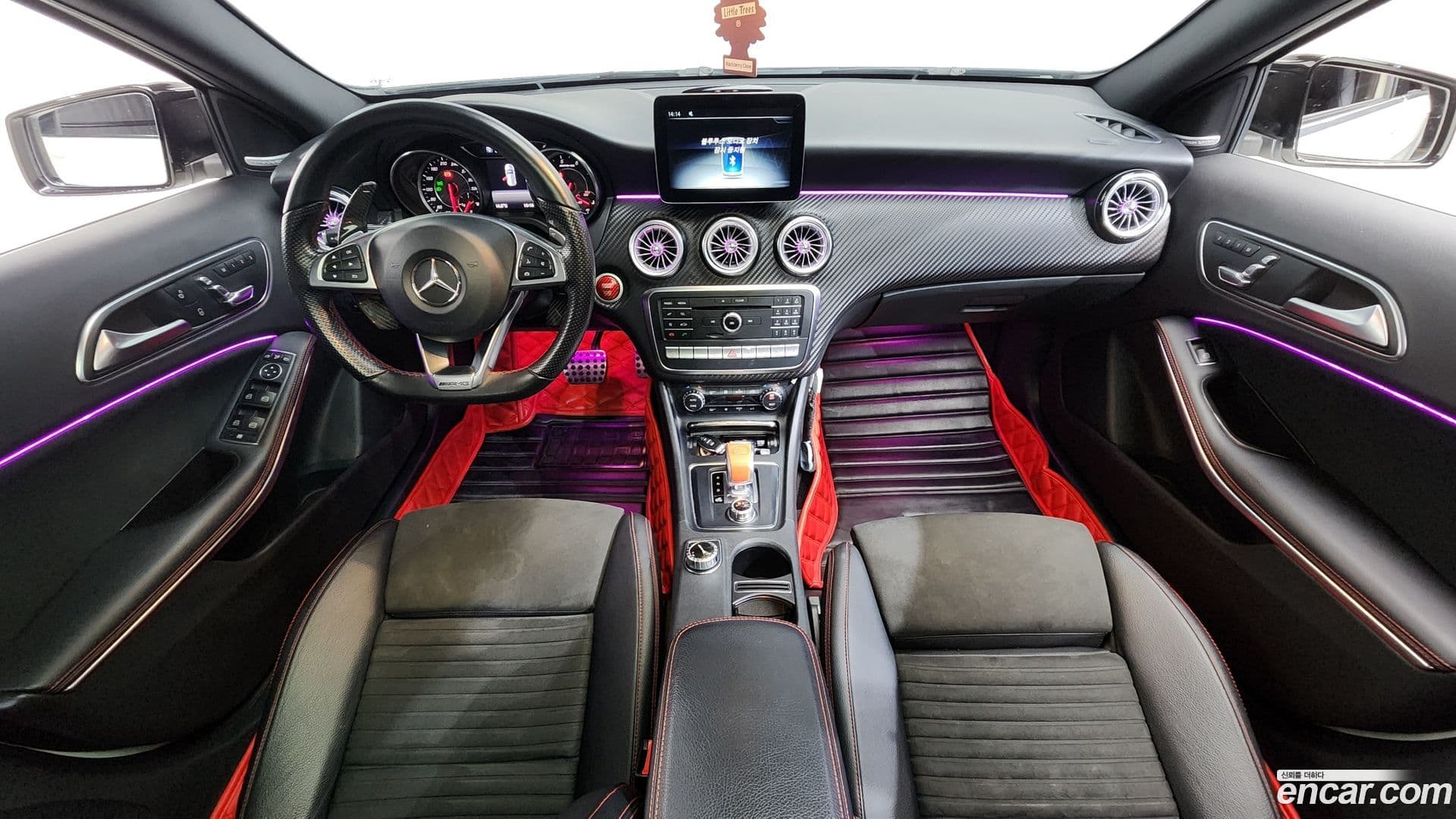 Main__Slider__Photo:A-Class Mercedes-Benz 2018.2-6