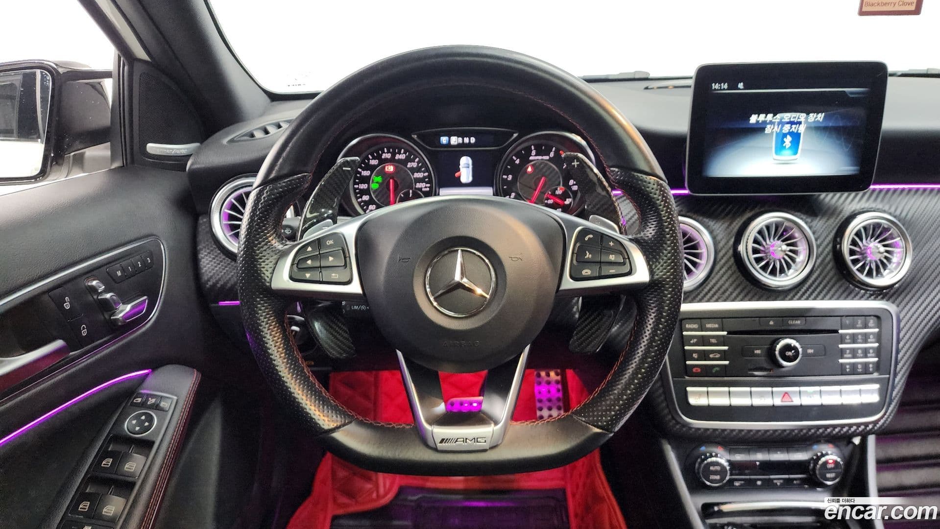 Main__Slider__Photo:A-Class Mercedes-Benz 2018.2-12