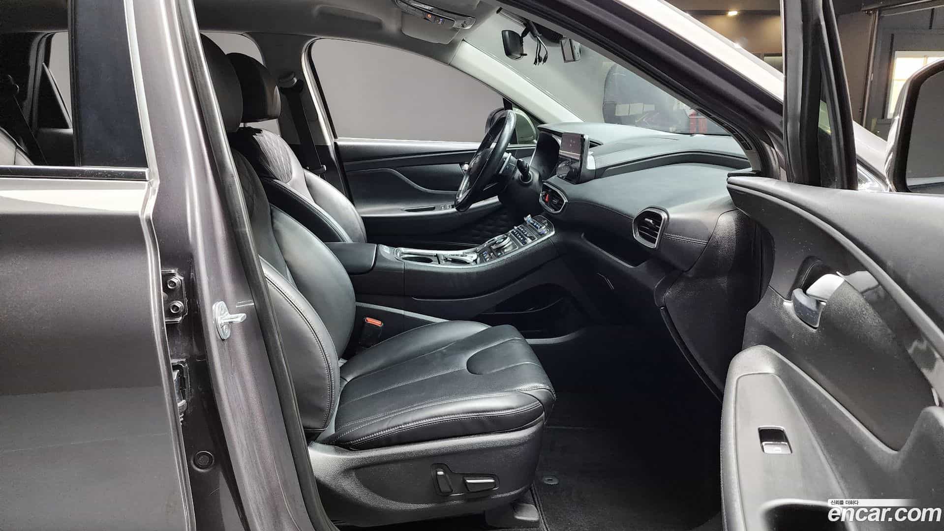 Santafe Hyundai 2021.2-INNER-010