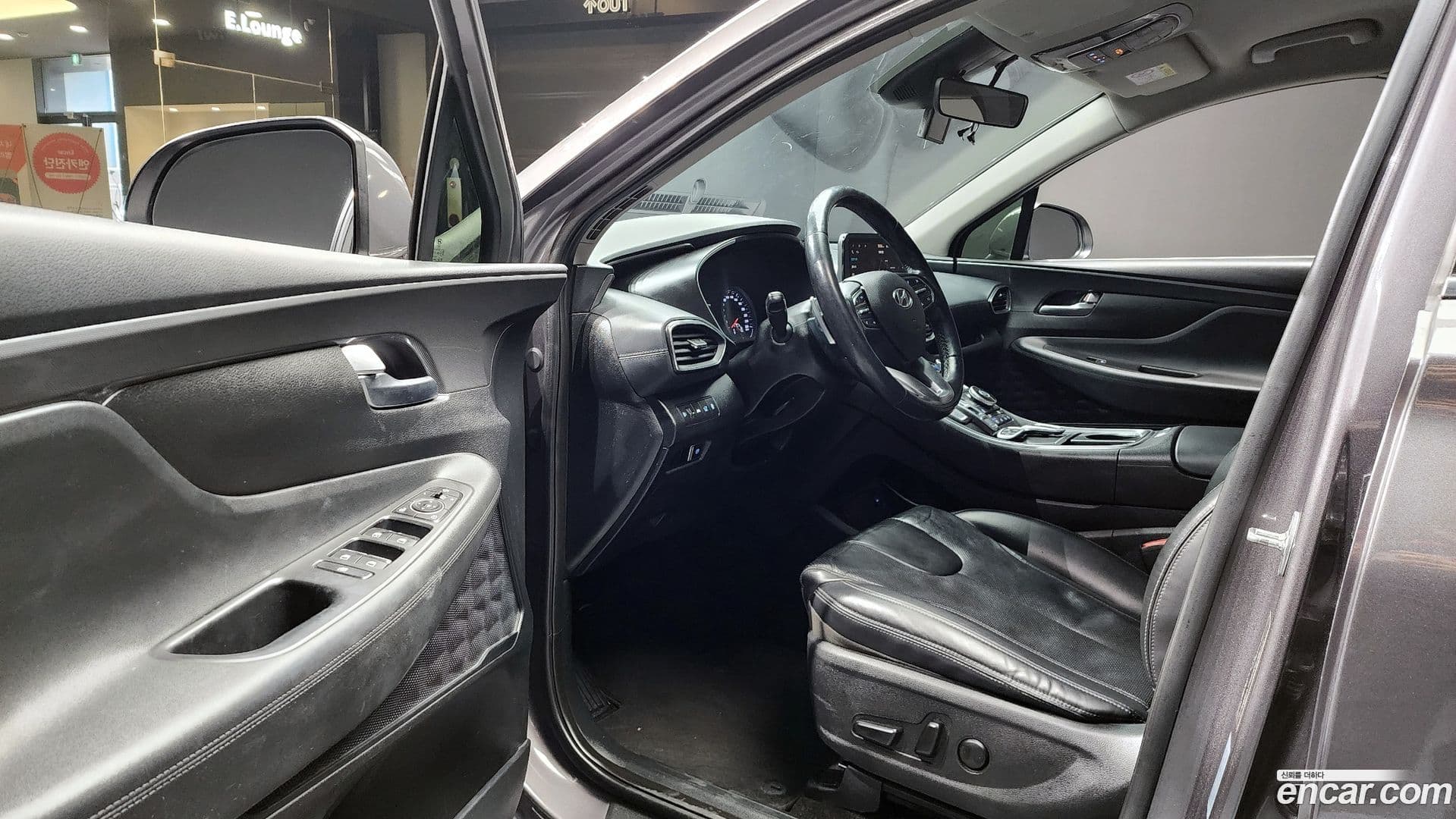 Main__Slider__Photo:Santafe Hyundai 2021.2-10