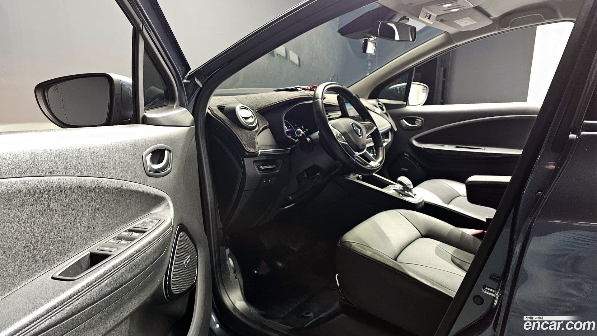 Main__Slider__Photo:Zoe Renault-KoreaSamsung 2021.5-11