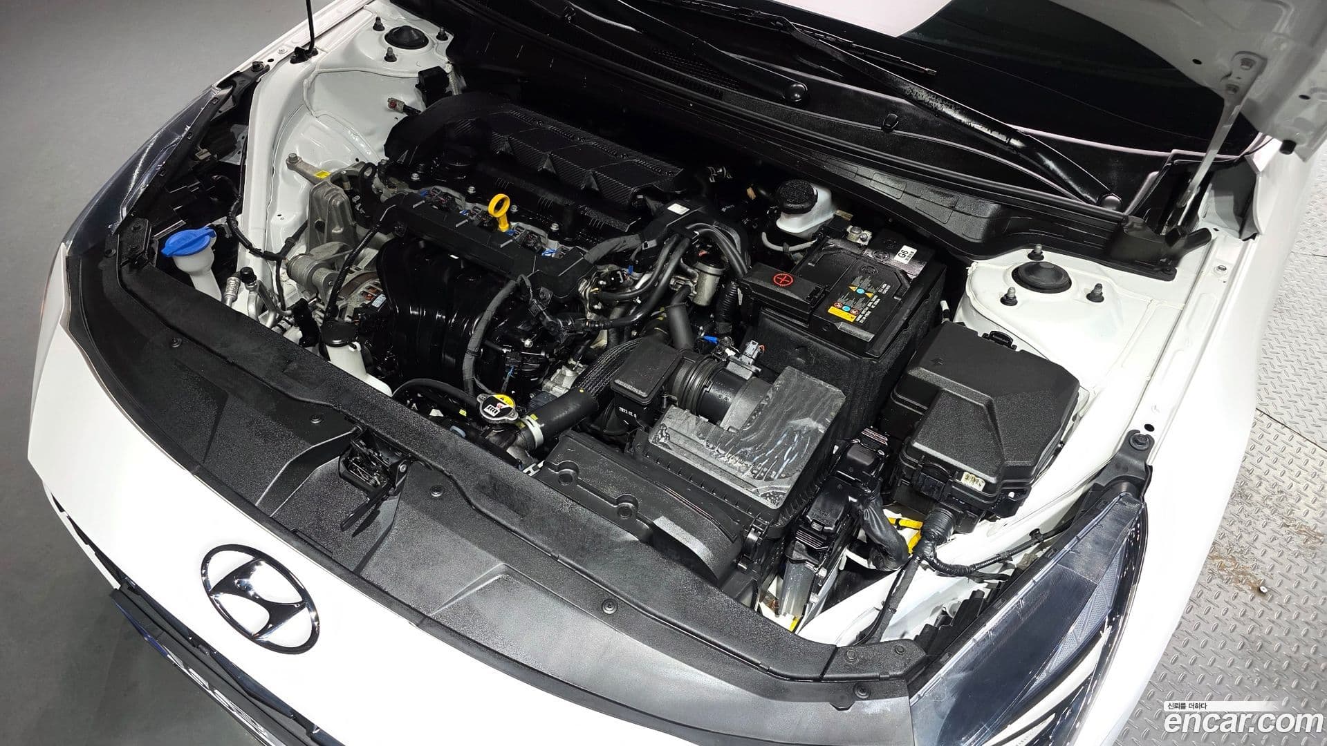 Main__Slider__Photo:AVANTE Hyundai 2023.2-5