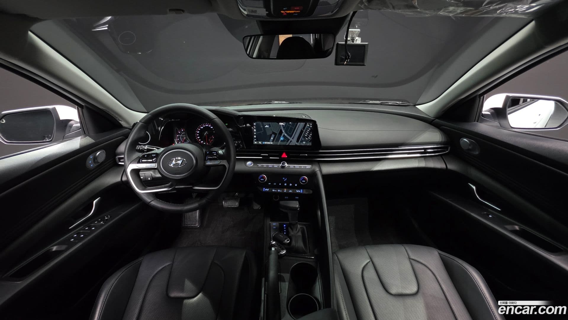 Main__Slider__Photo:AVANTE Hyundai 2023.2-6