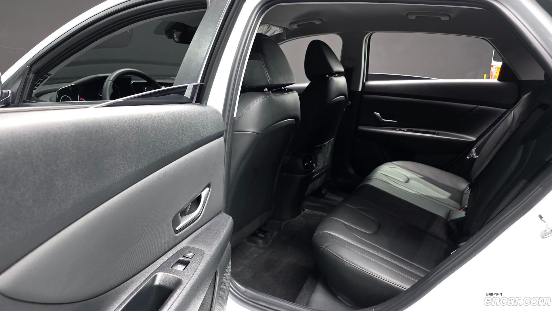 Main__Slider__Photo:AVANTE Hyundai 2023.2-11