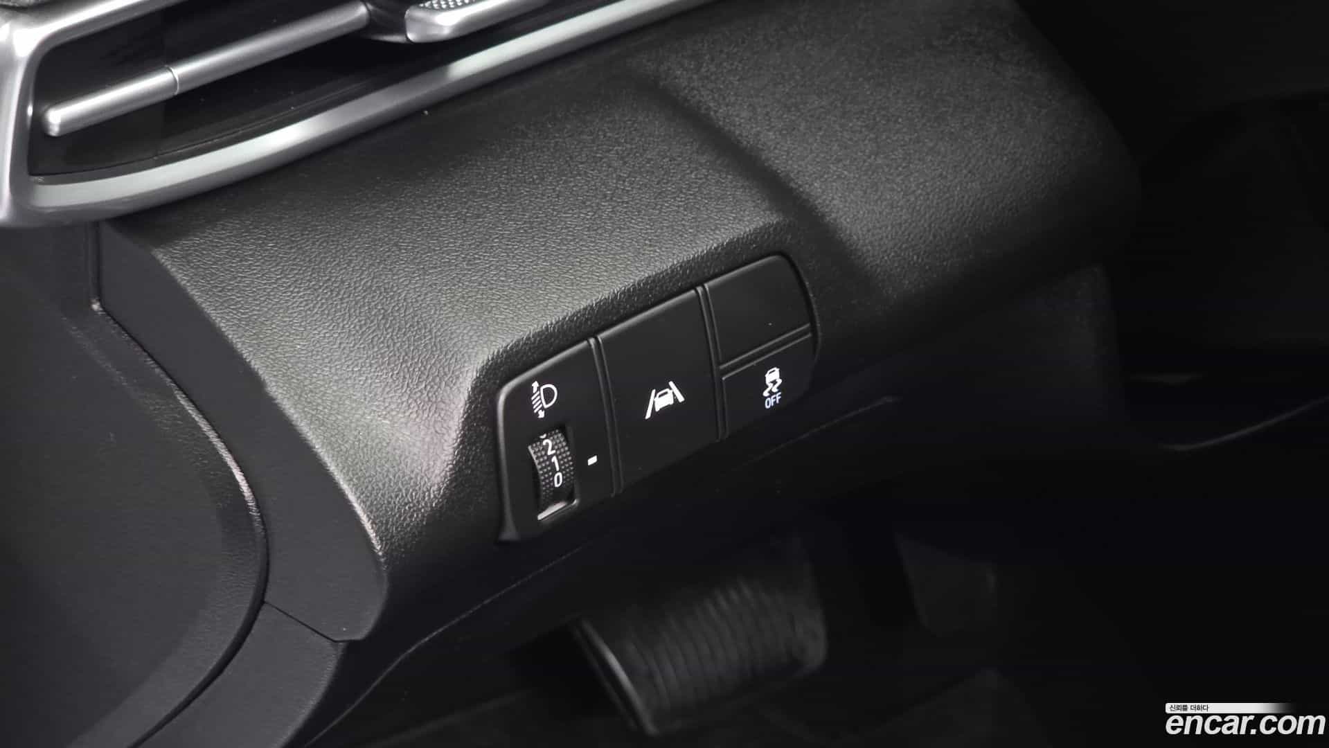 AVANTE Hyundai 2023.2-OPTION-020