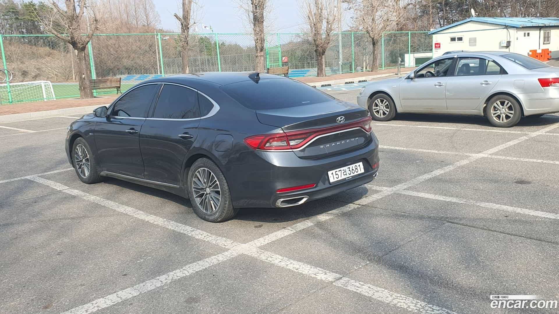 Grandeur Hyundai 2018.1-OUTER-002