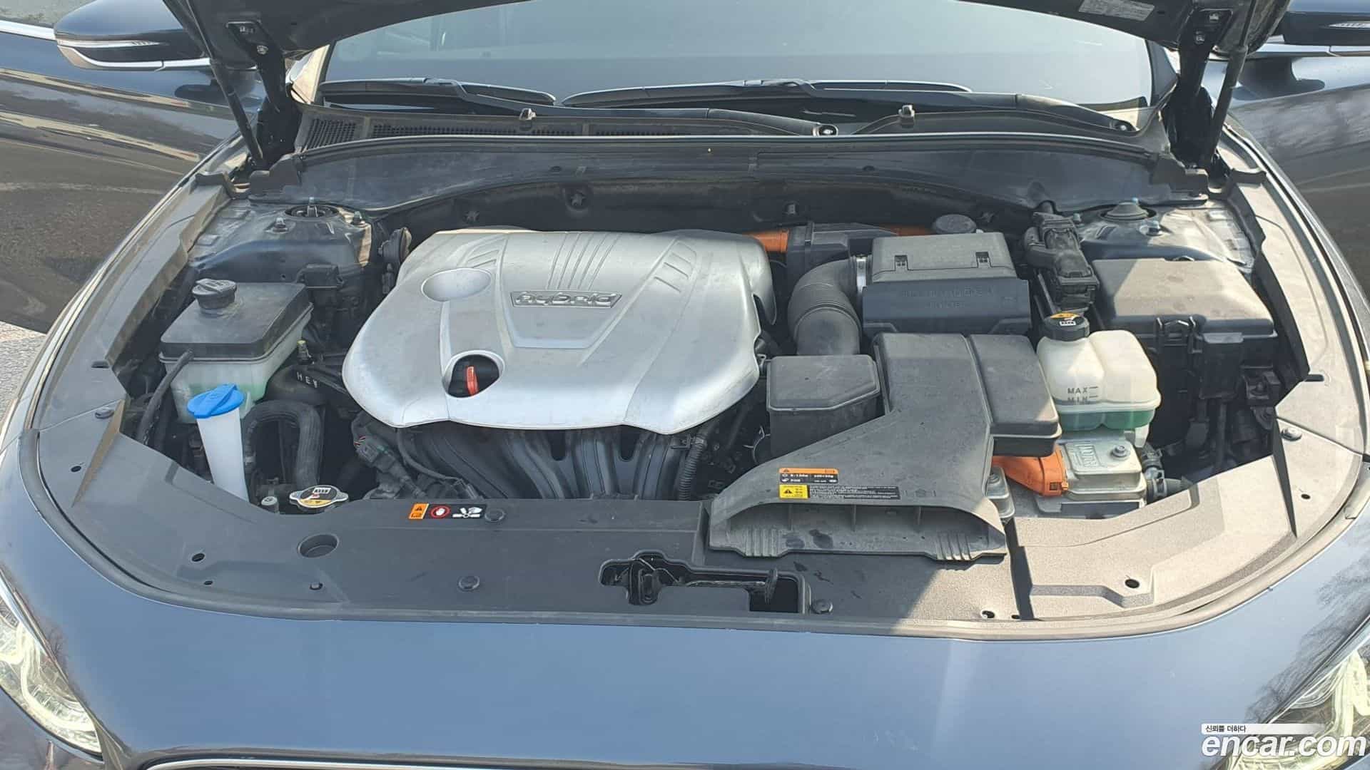 Grandeur Hyundai 2018.1-OUTER-006