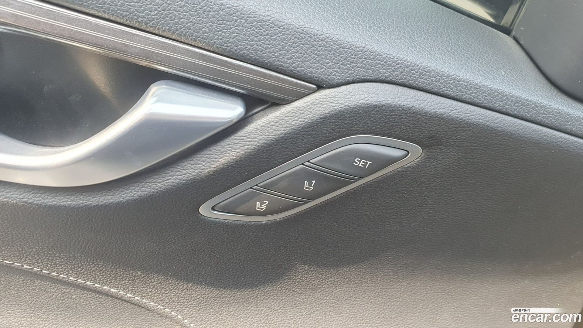 Main__Slider__Photo:Grandeur Hyundai 2018.1-11