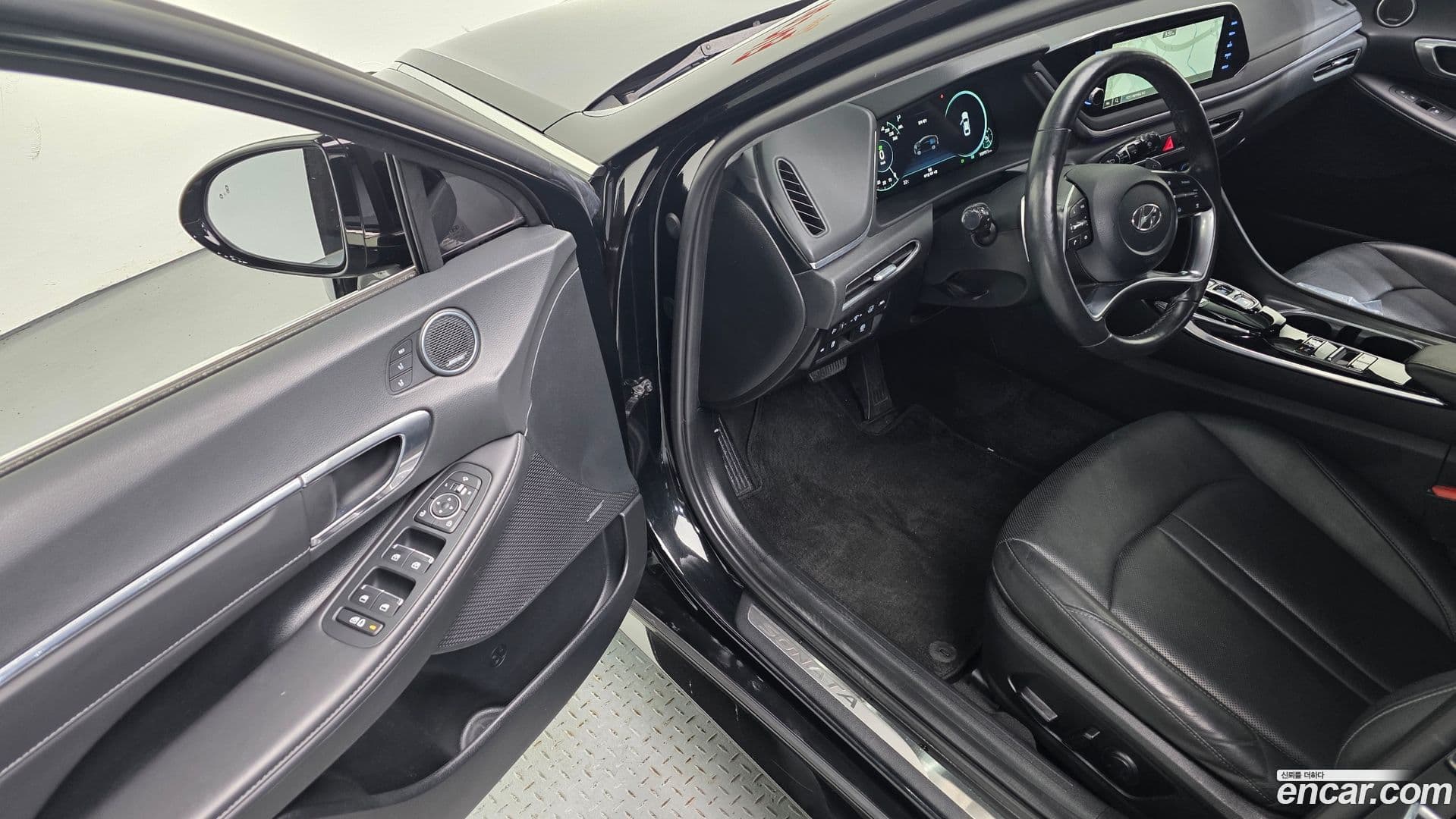 Main__Slider__Photo:Sonata Hyundai 2022.5-11