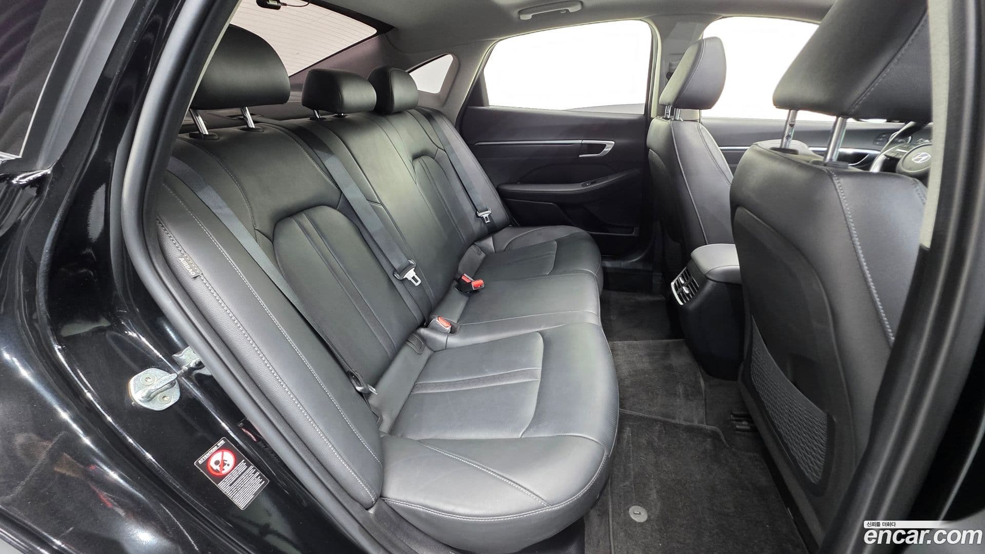 Main__Slider__Photo:Sonata Hyundai 2022.5-19