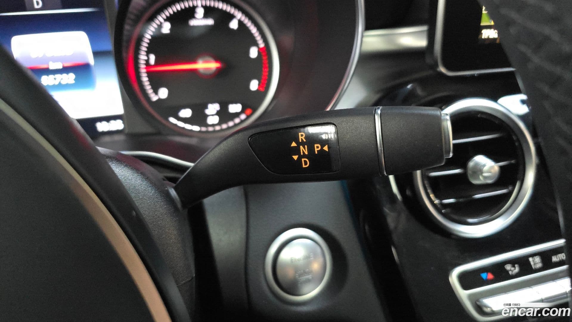 Main__Slider__Photo:C-Class Mercedes-Benz 2016.11-8