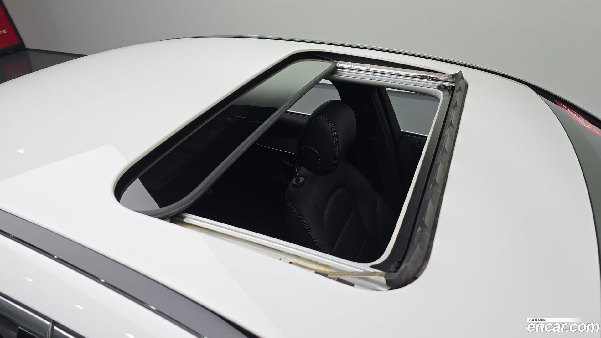 Main__Slider__Photo:C-Class Mercedes-Benz 2016.11-18