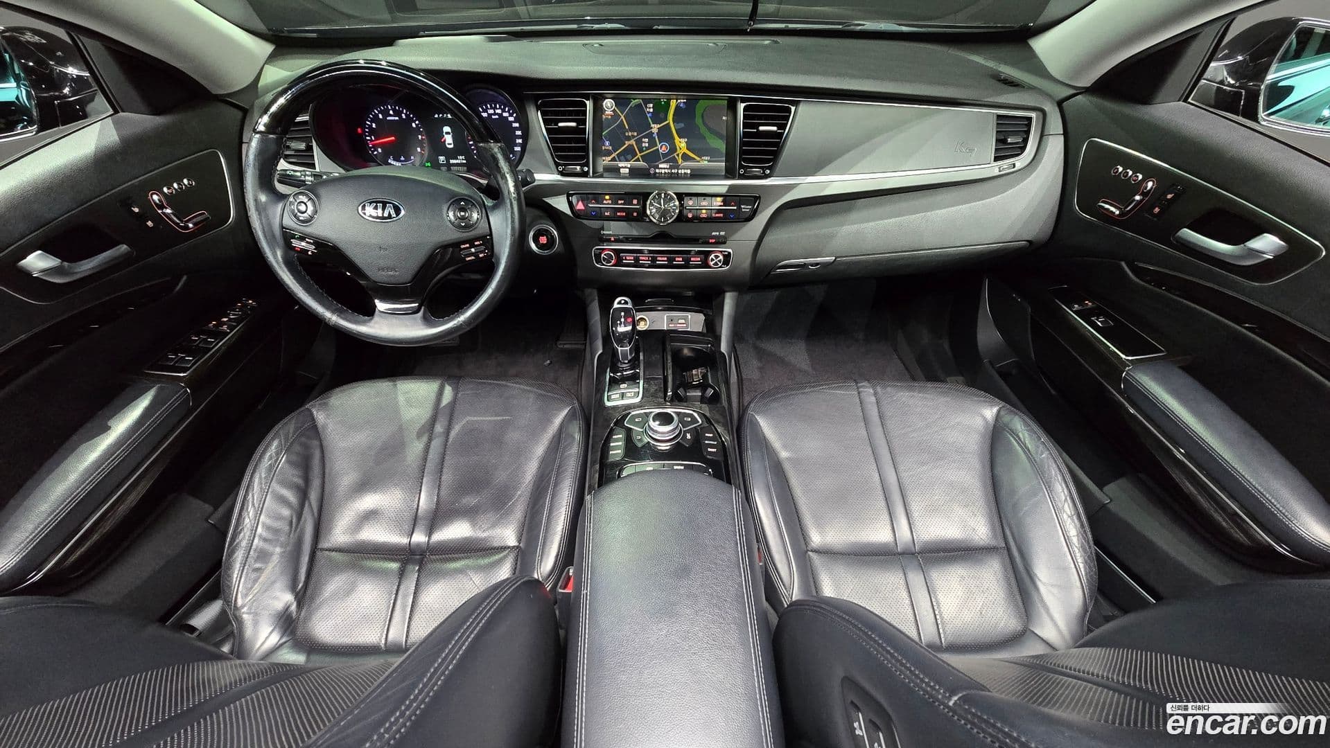 Main__Slider__Photo:K9 Kia 2014.2-6