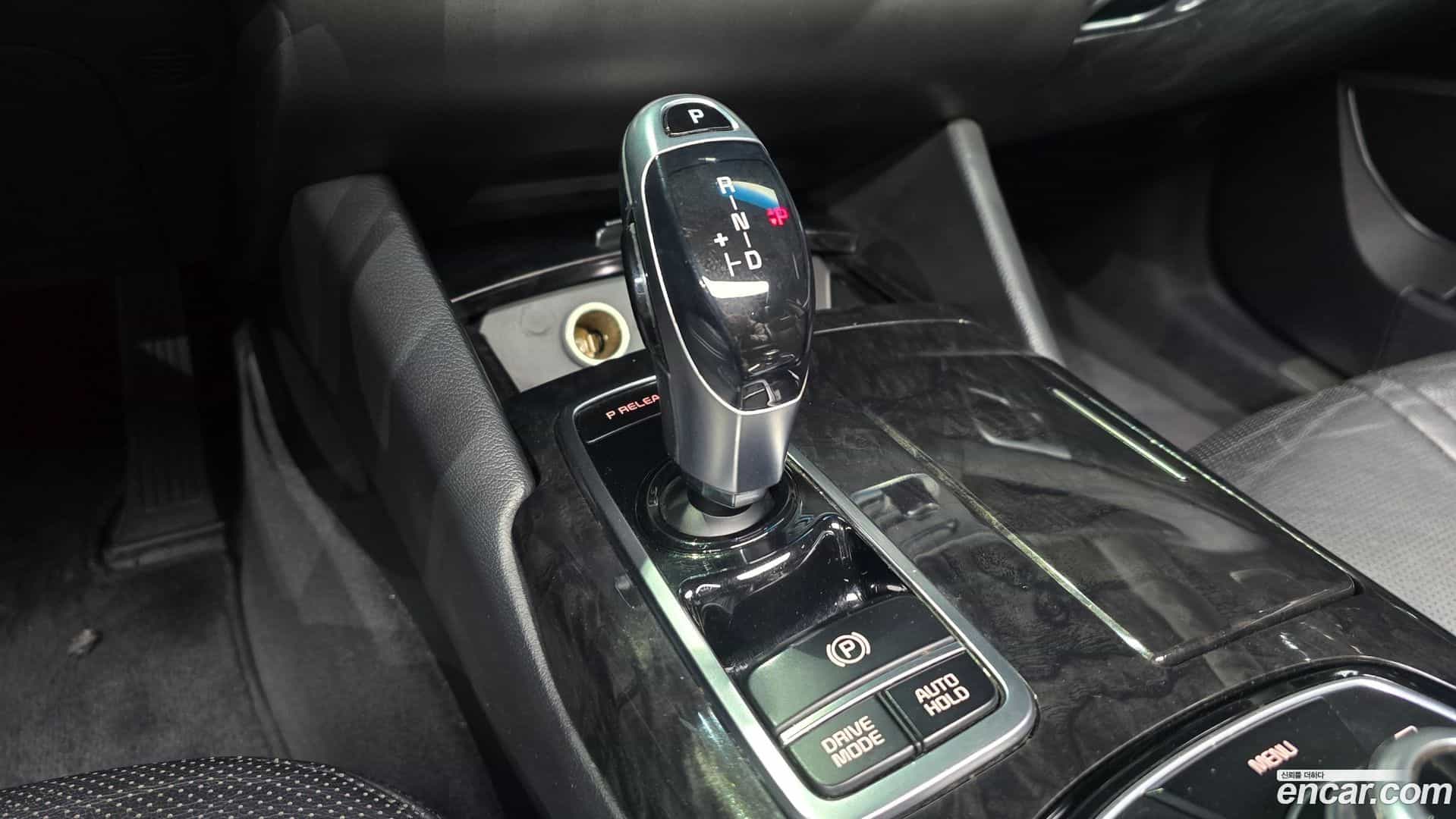 K9 Kia 2014.2-INNER-009