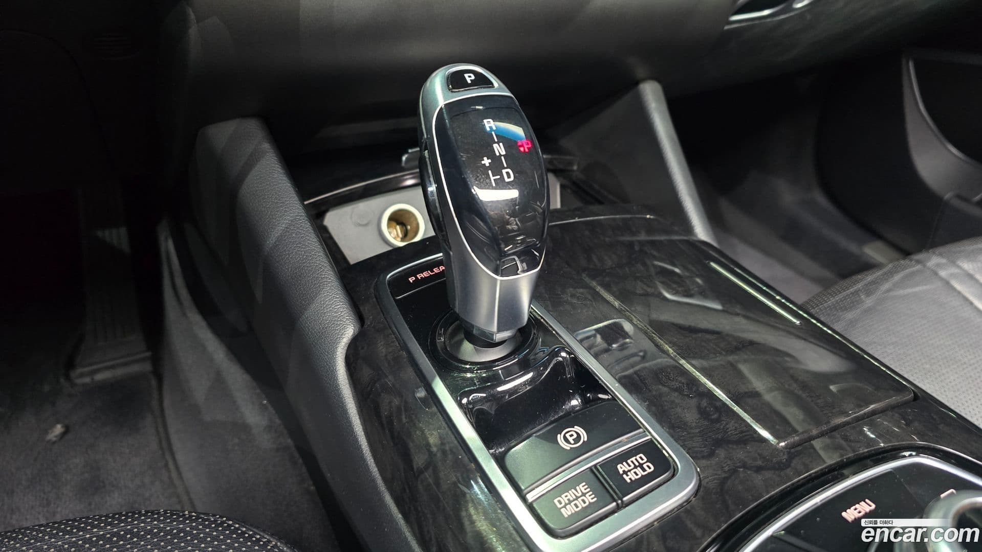 Main__Slider__Photo:K9 Kia 2014.2-8