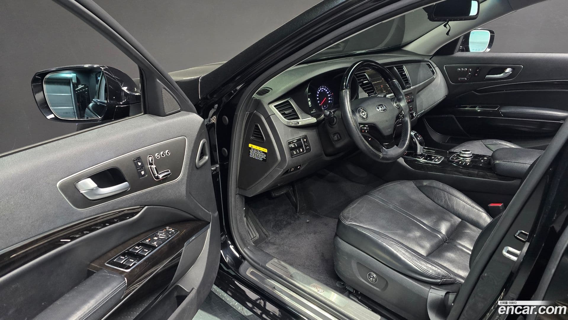 Main__Slider__Photo:K9 Kia 2014.2-10