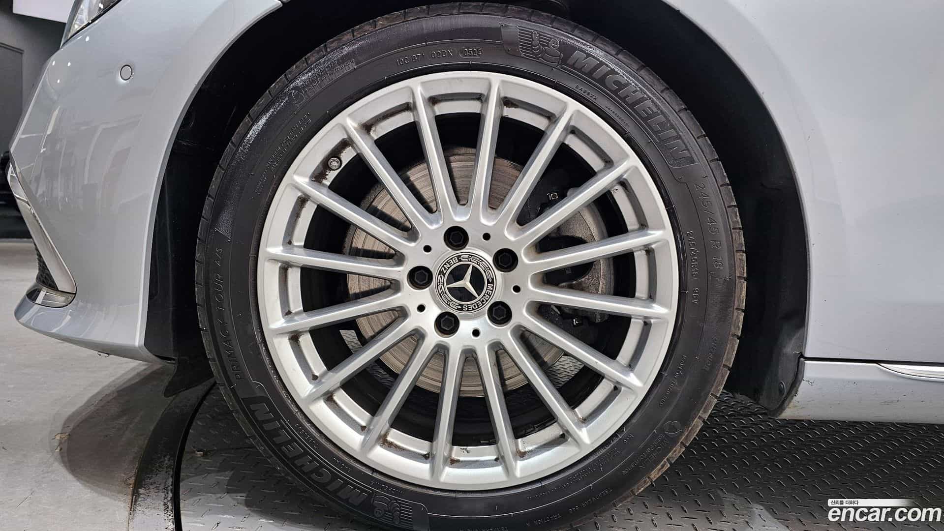 E-Class Mercedes-Benz 2021.2-OUTER-005