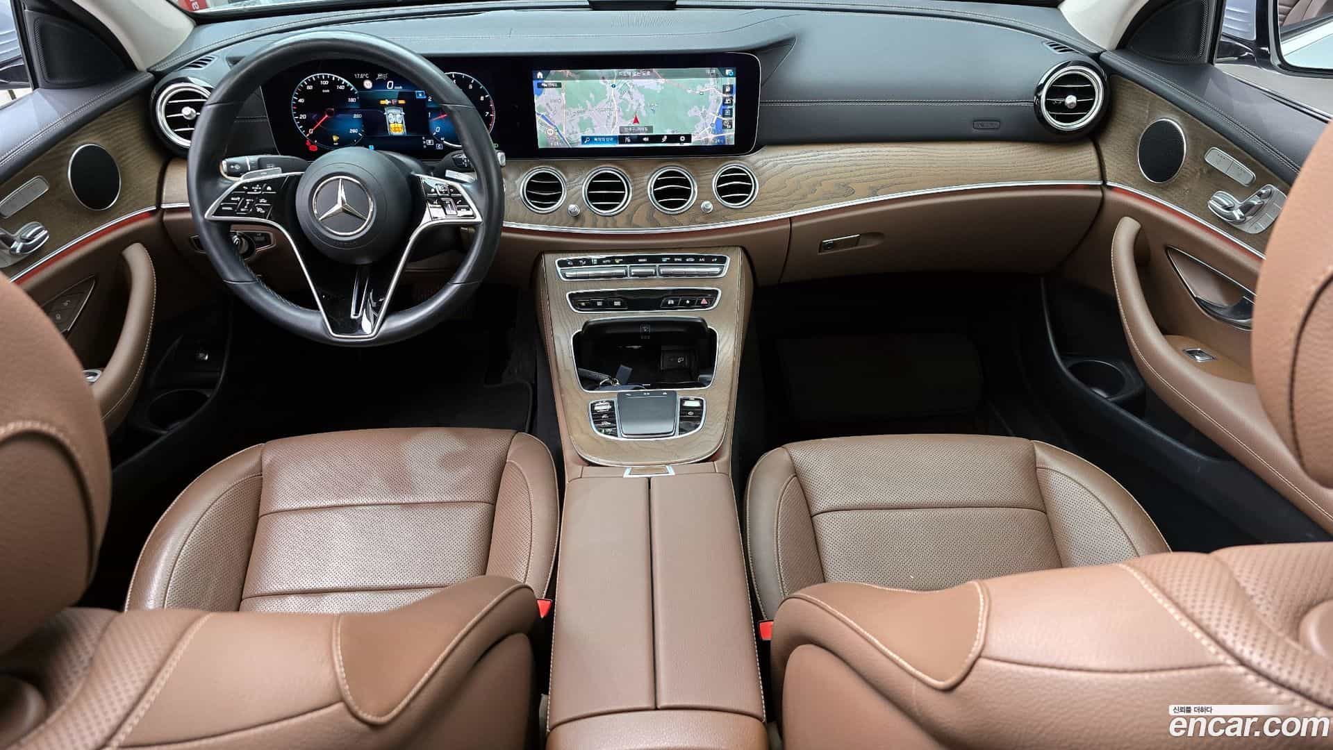 E-Class Mercedes-Benz 2021.2-INNER-007