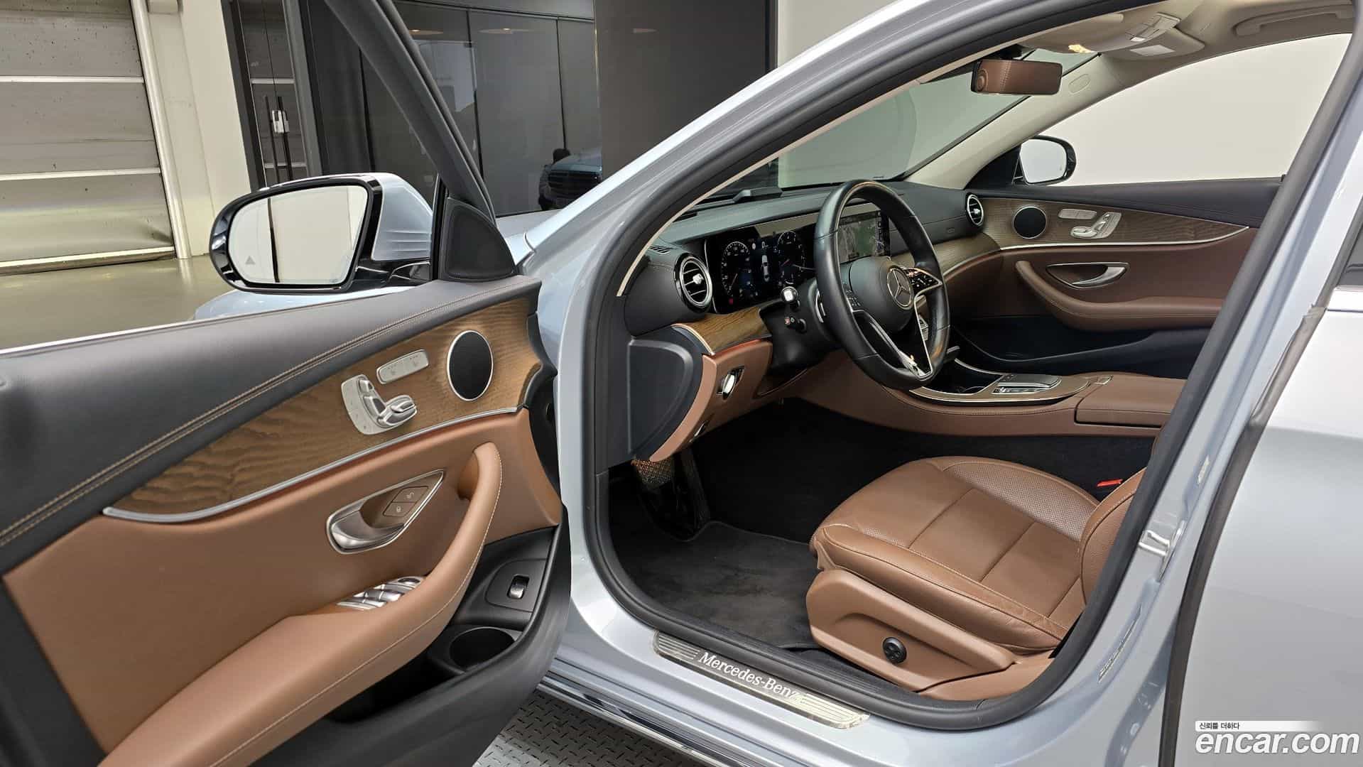 E-Class Mercedes-Benz 2021.2-OPTION-015