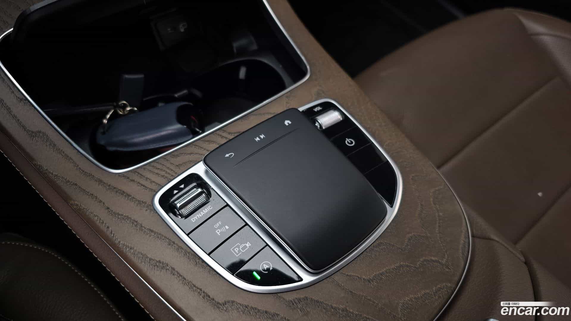 E-Class Mercedes-Benz 2021.2-OPTION-021