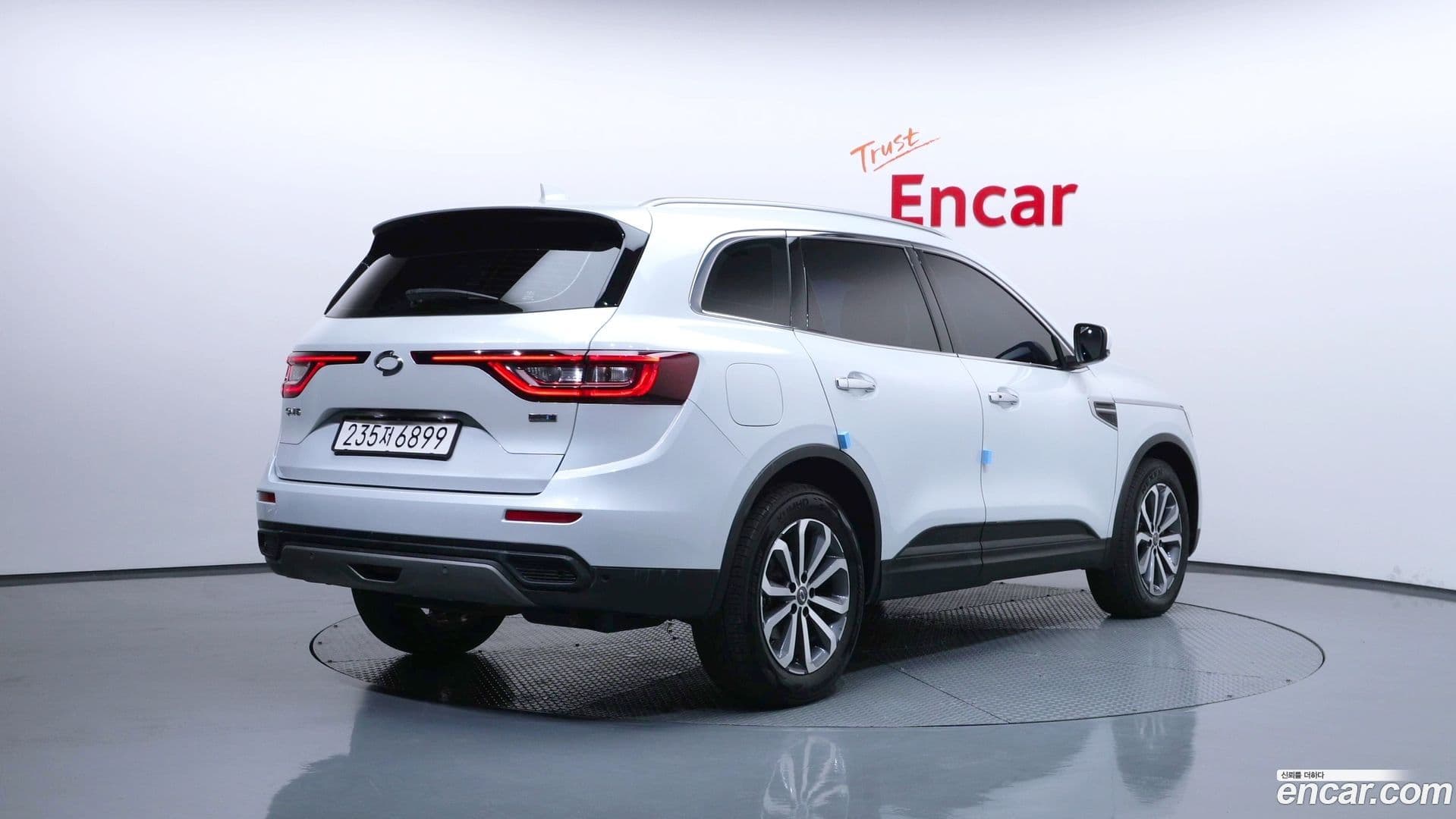 Main__Slider__Photo:QM6 Renault-KoreaSamsung 2019.8-1