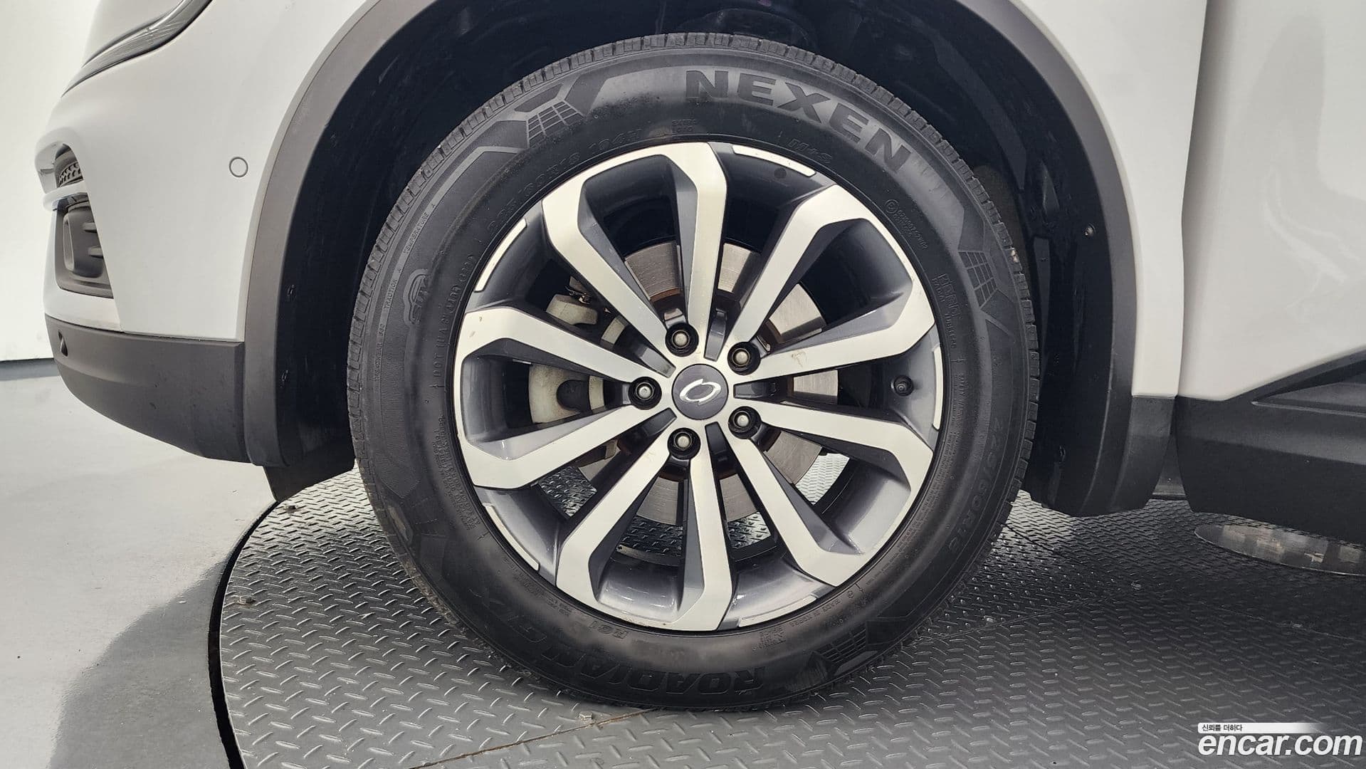 Main__Slider__Photo:QM6 Renault-KoreaSamsung 2019.8-4