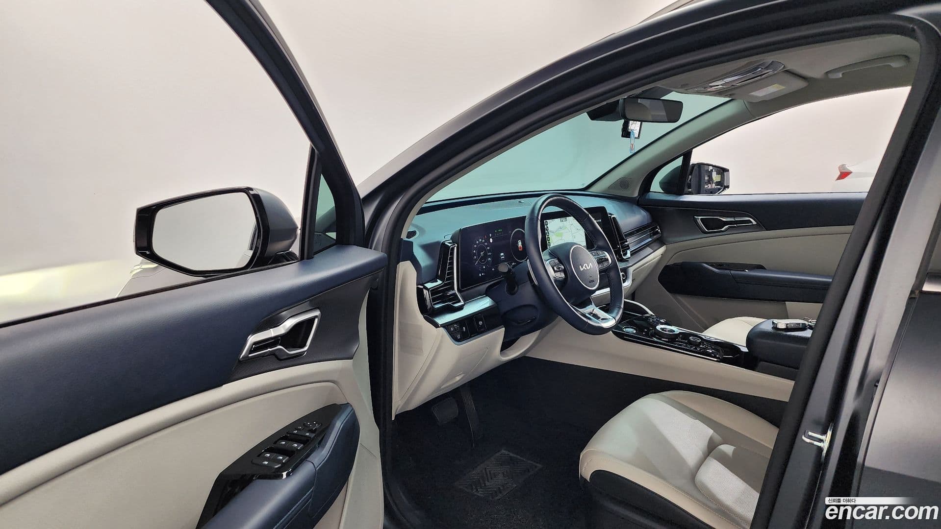 Main__Slider__Photo:Sportage Kia 2023.6-9