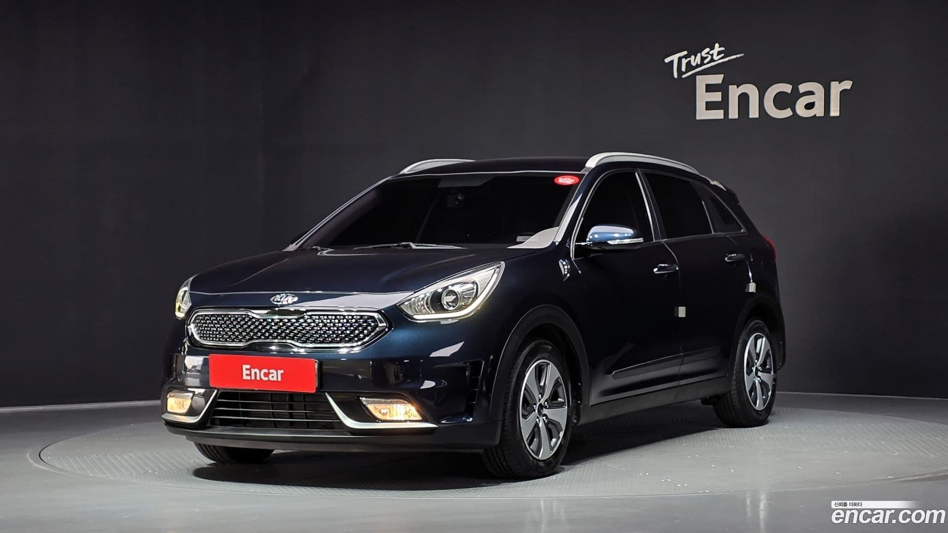 Main__Slider__Photo:Niro Kia 2018.2-0