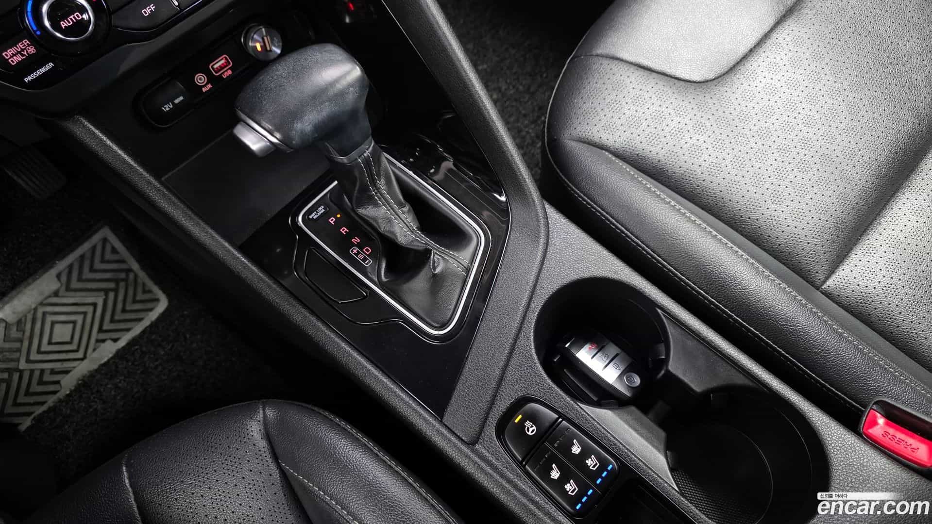 Niro Kia 2018.2-INNER-009