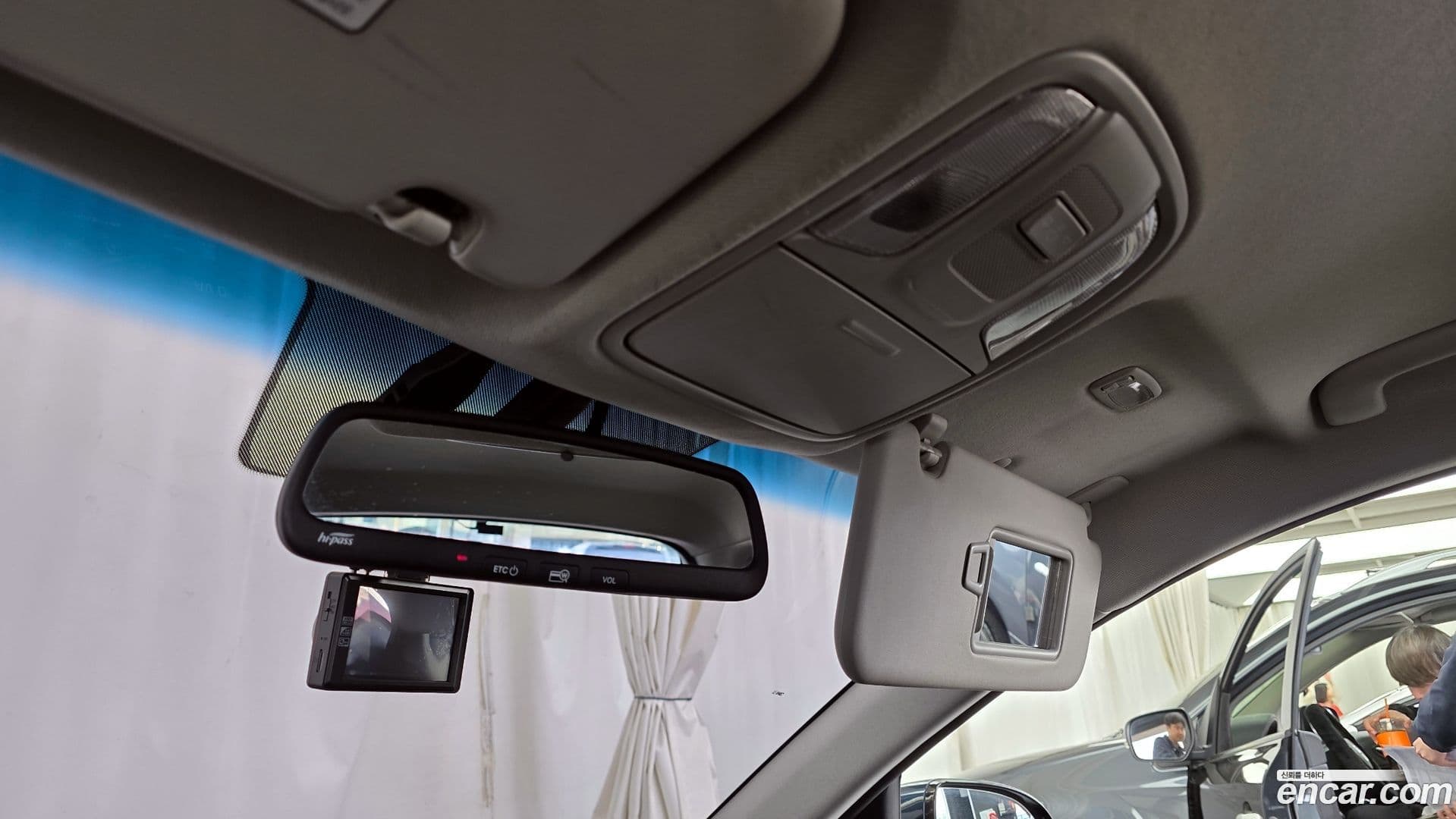 Main__Slider__Photo:Niro Kia 2018.2-16