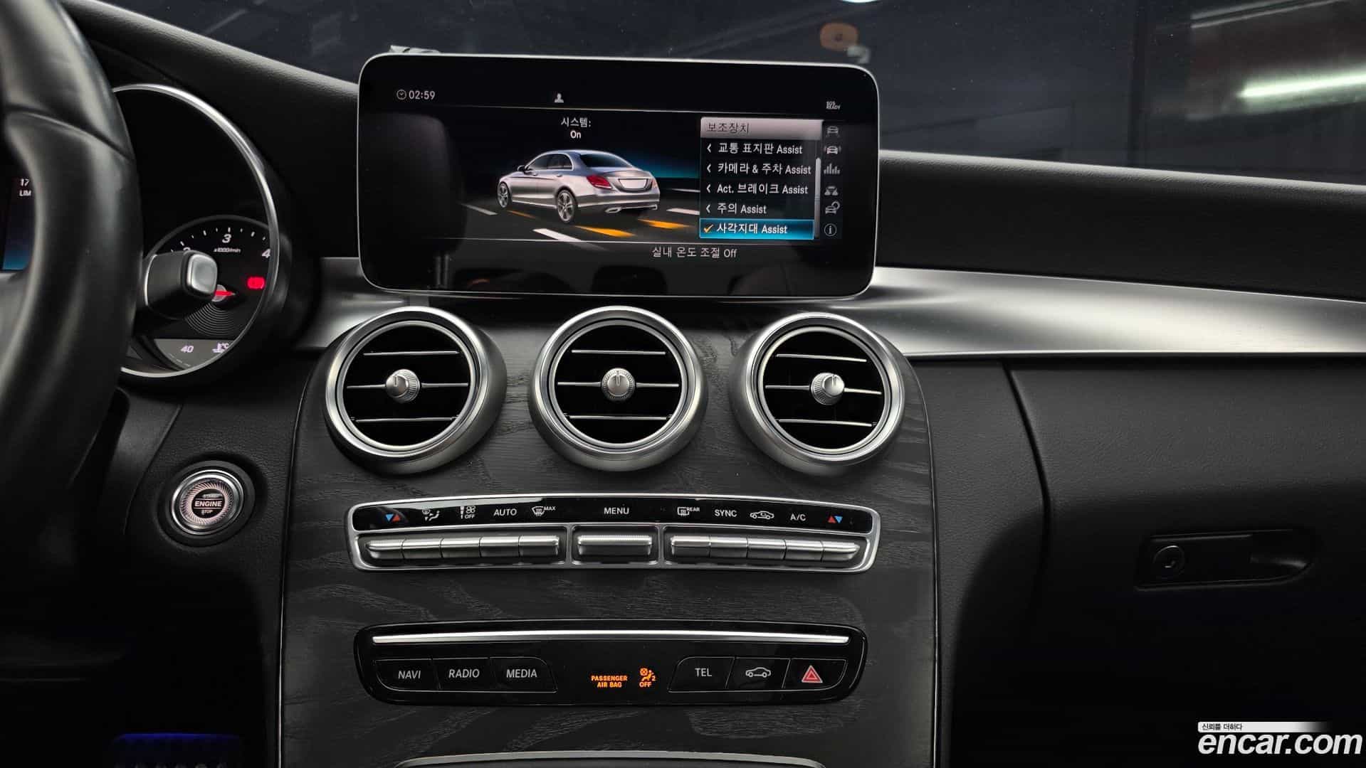 C-Class Mercedes-Benz 2019.4-OPTION-018