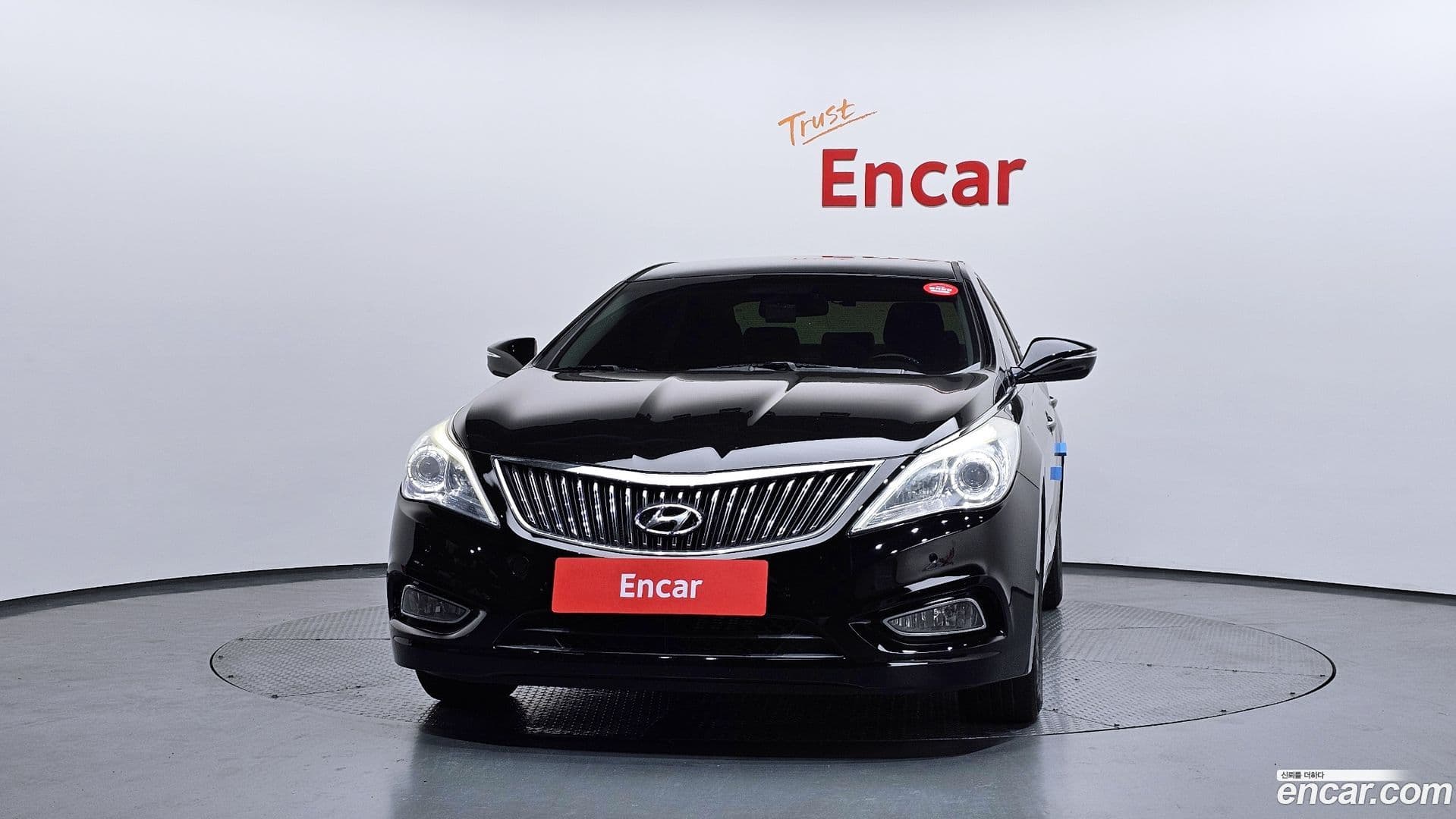 Main__Slider__Photo:Grandeur Hyundai 2013.11-2