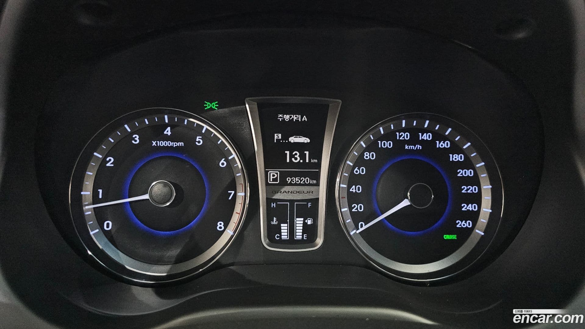 Main__Slider__Photo:Grandeur Hyundai 2013.11-7