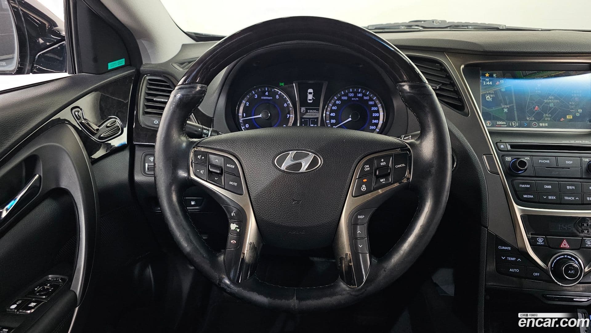 Main__Slider__Photo:Grandeur Hyundai 2013.11-12