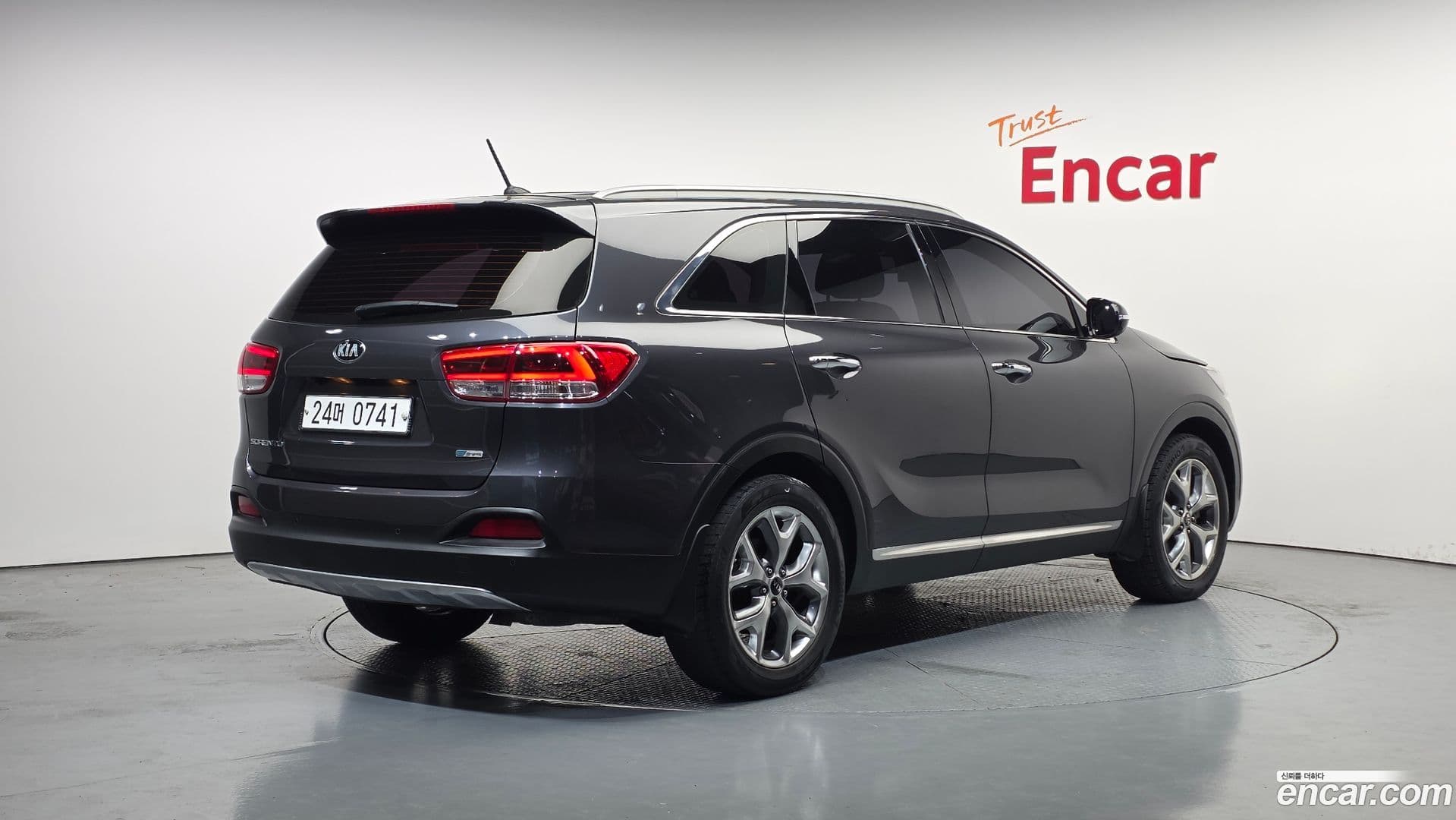 Main__Slider__Photo:Sorento Kia 2016.1-1