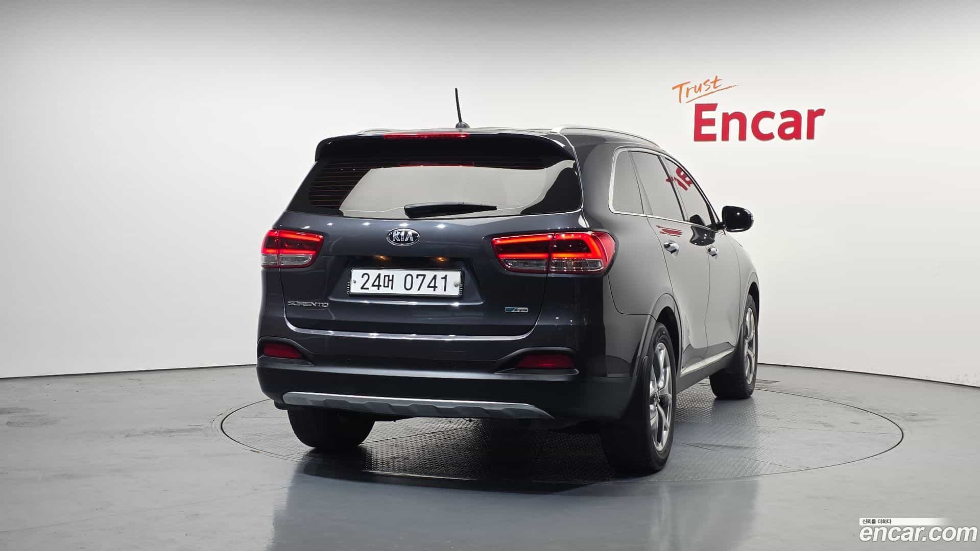 Sorento Kia 2016.1-OUTER-004