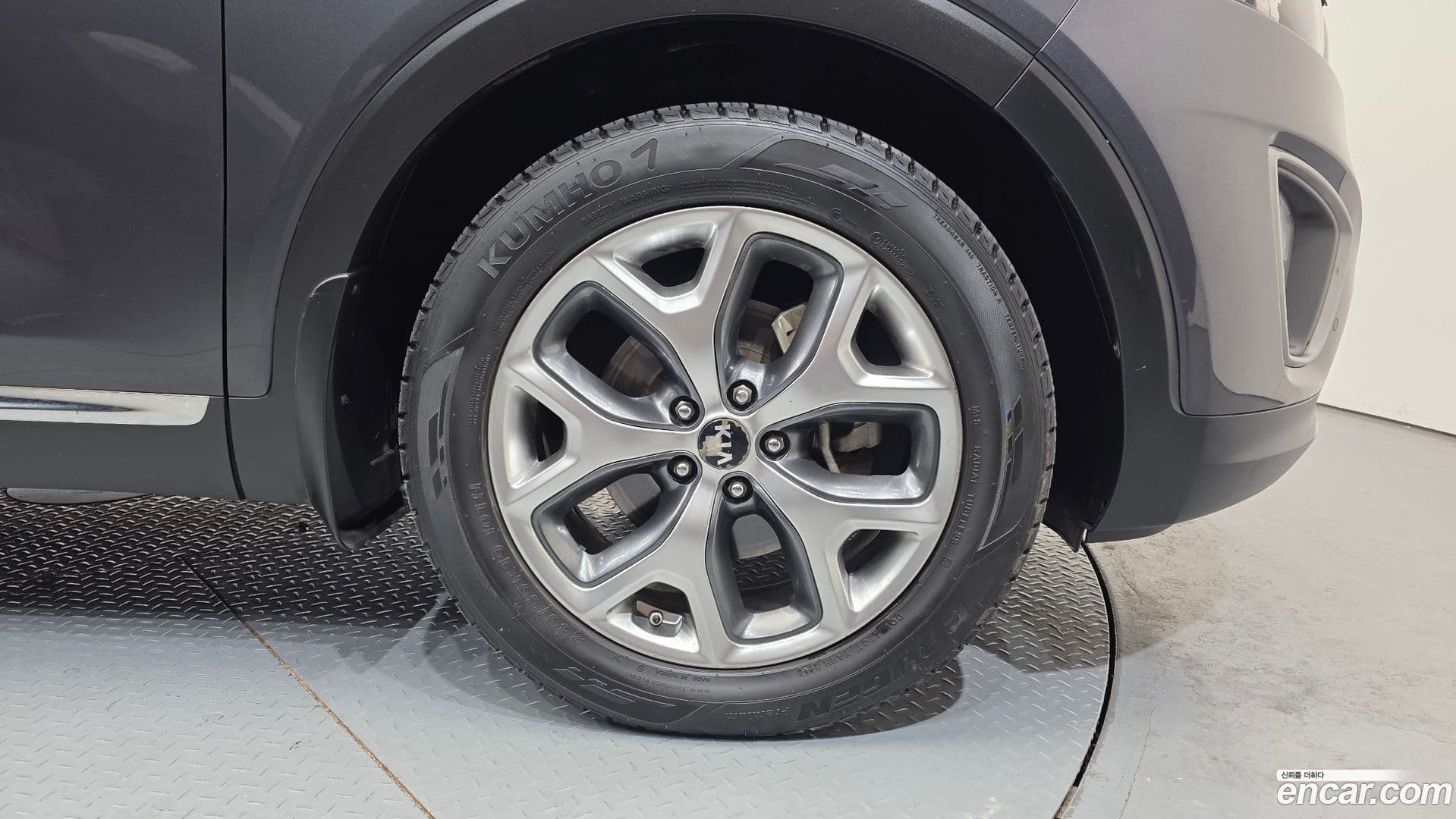 Main__Slider__Photo:Sorento Kia 2016.1-4