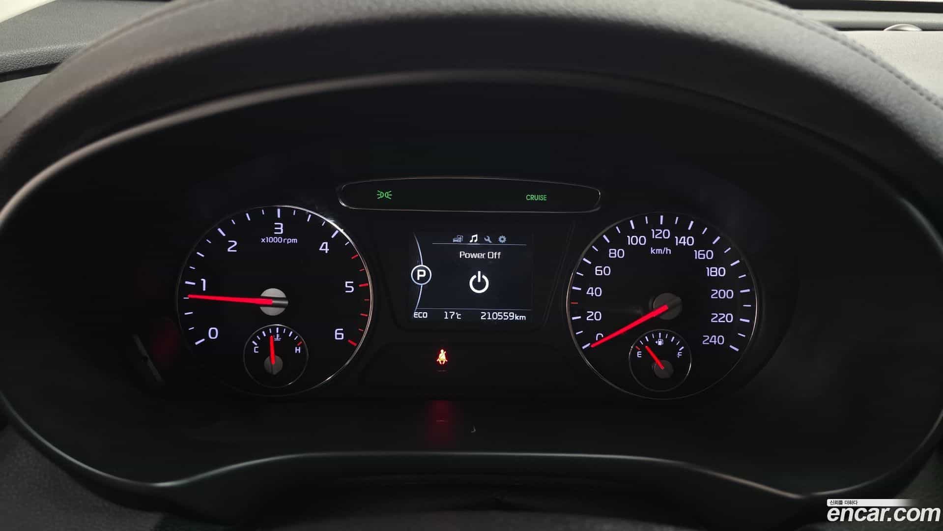 Sorento Kia 2016.1-INNER-008