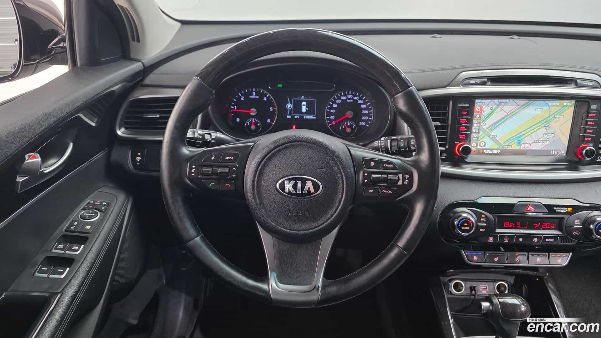 Sorento Kia 2016.1-OPTION-017