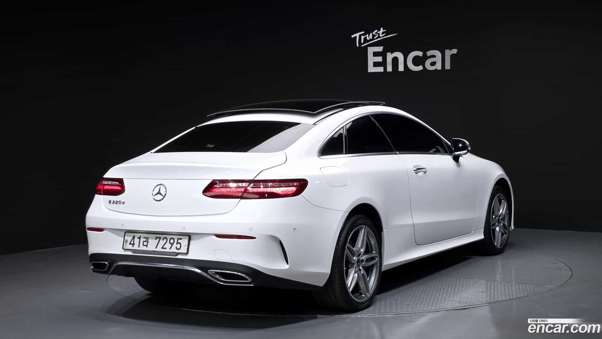 E-Class Mercedes-Benz 2018.2-OUTER-002