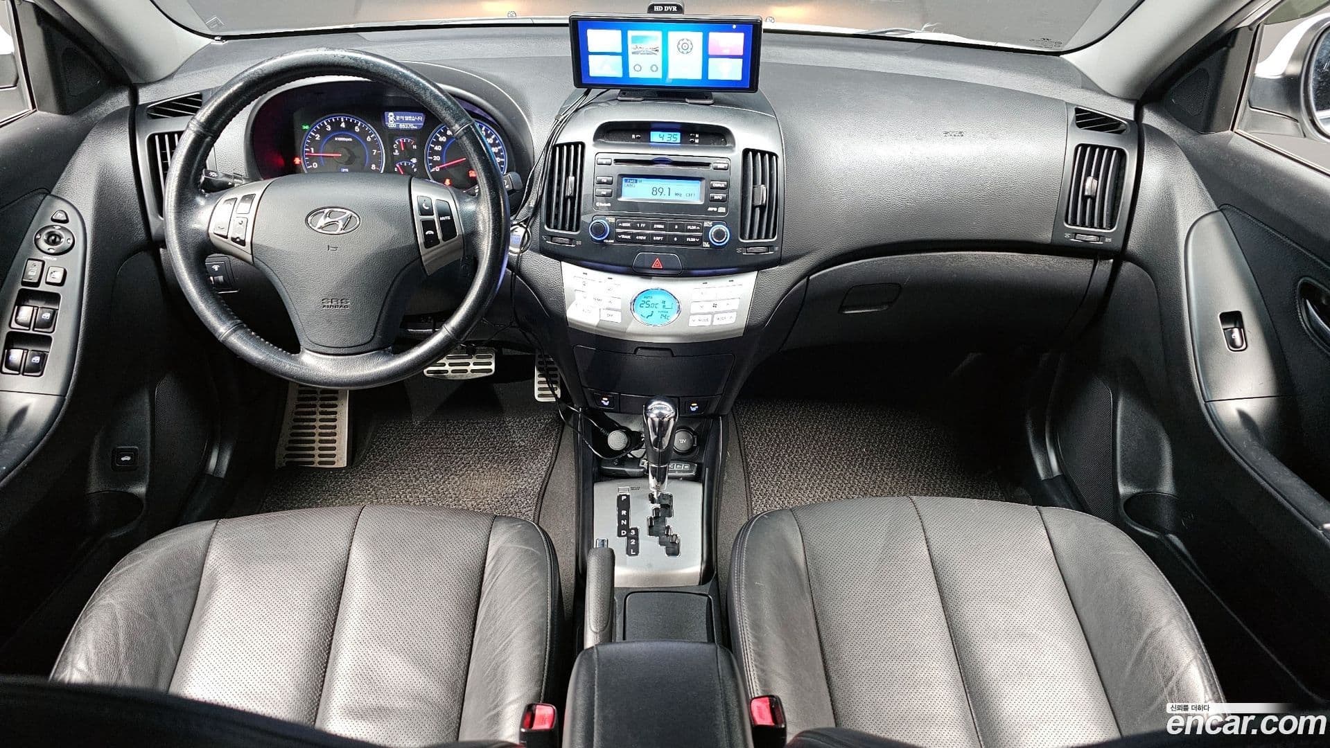 Main__Slider__Photo:AVANTE Hyundai 2010.6-6