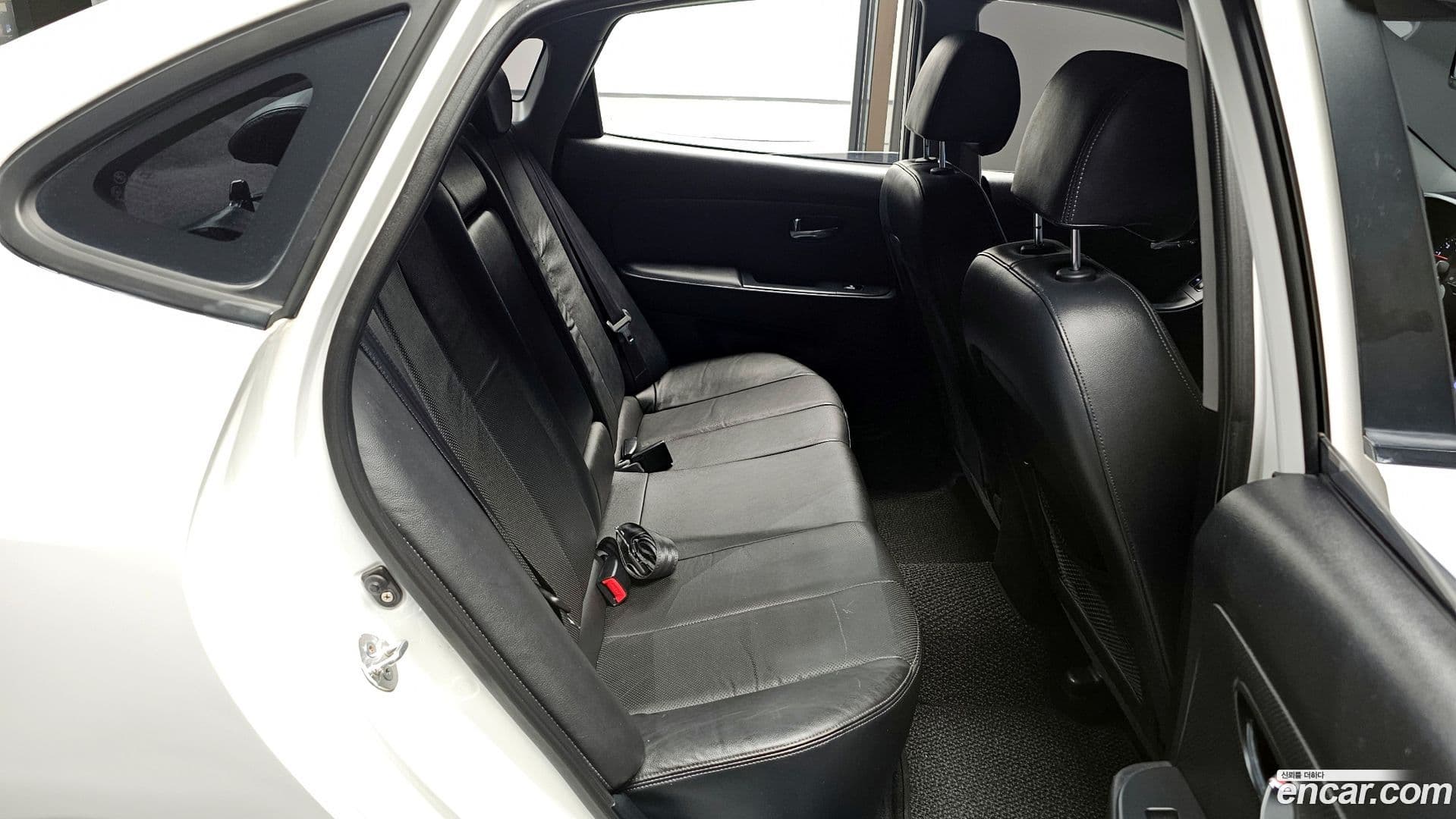 Main__Slider__Photo:AVANTE Hyundai 2010.6-10