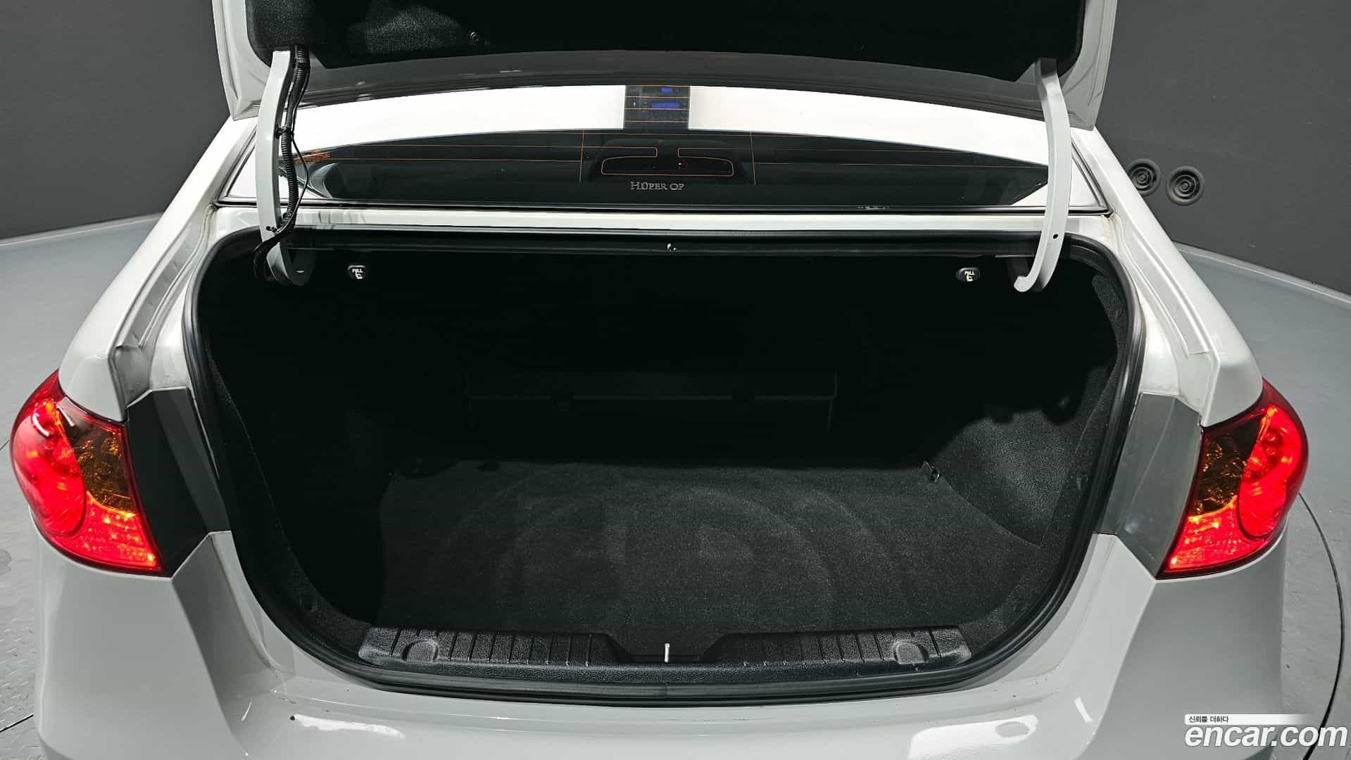 AVANTE Hyundai 2010.6-OPTION-024