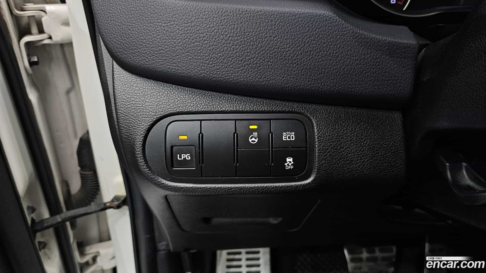 Carens Kia 2014.6-OPTION-022