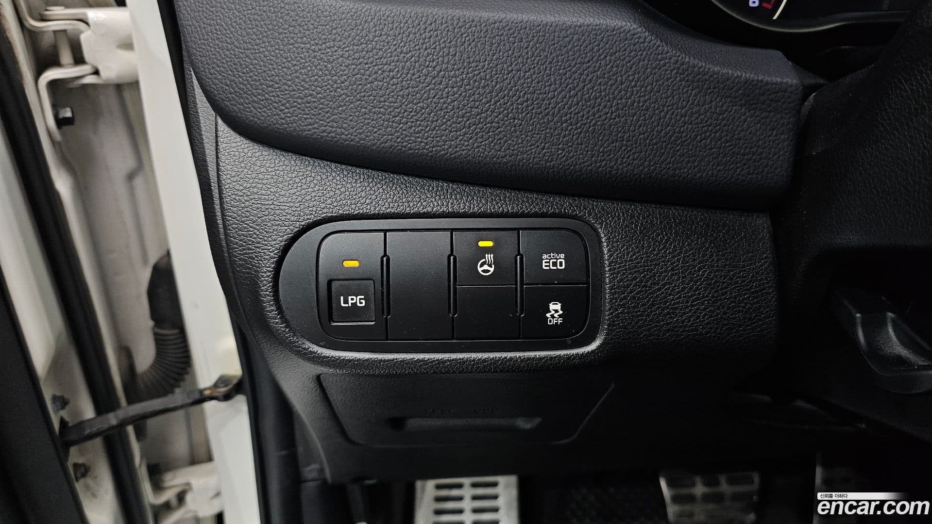 Main__Slider__Photo:Carens Kia 2014.6-17