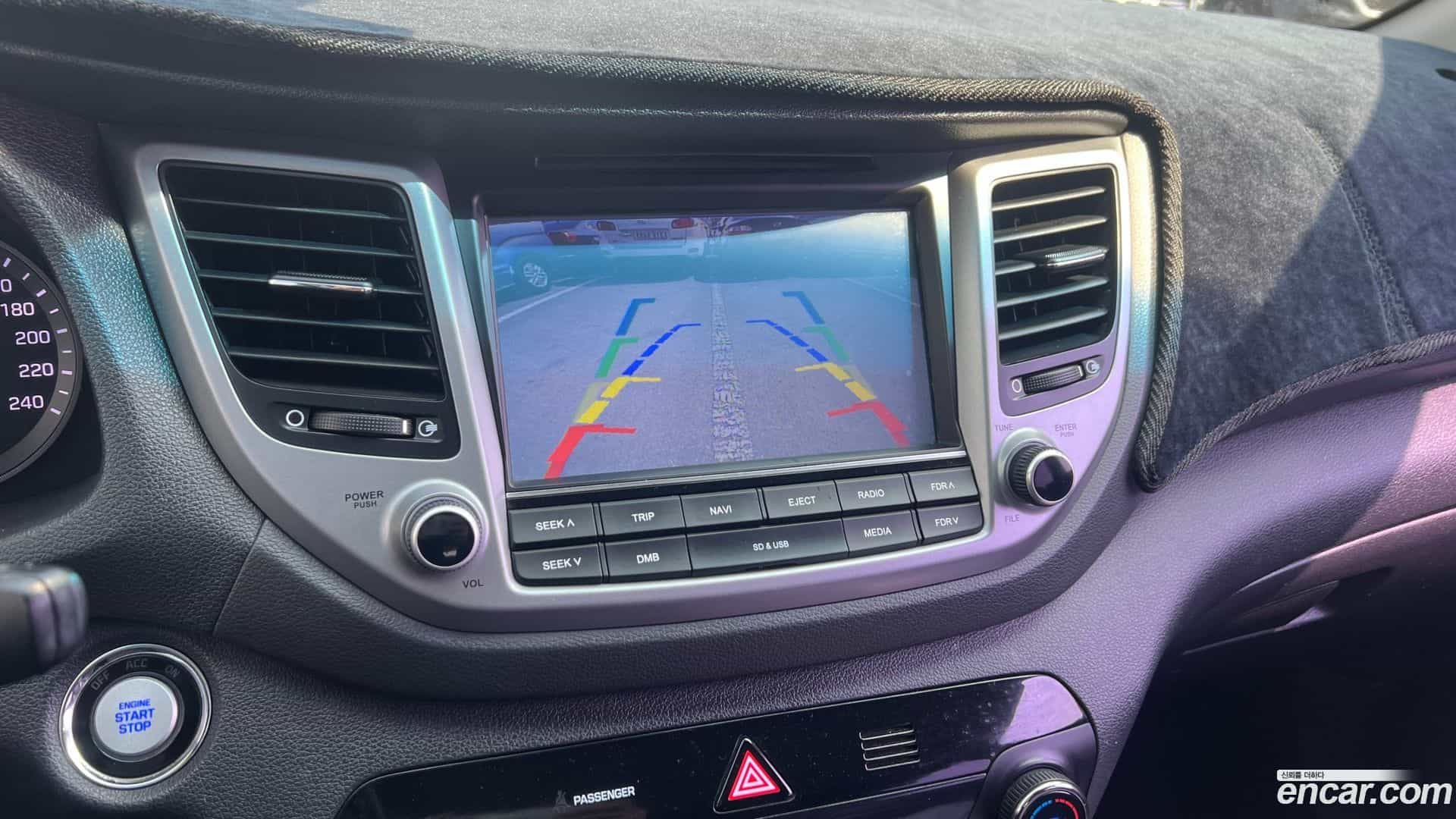 Tucson Hyundai 2016.2-OPTION-023