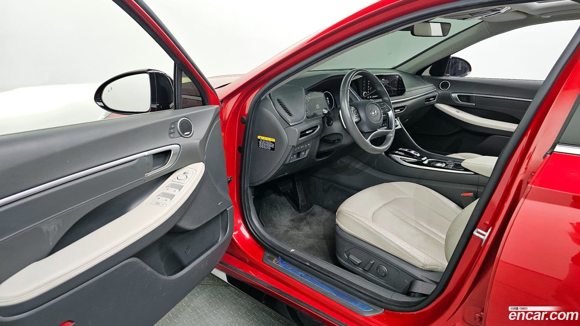 Main__Slider__Photo:Sonata Hyundai 2019.6-9