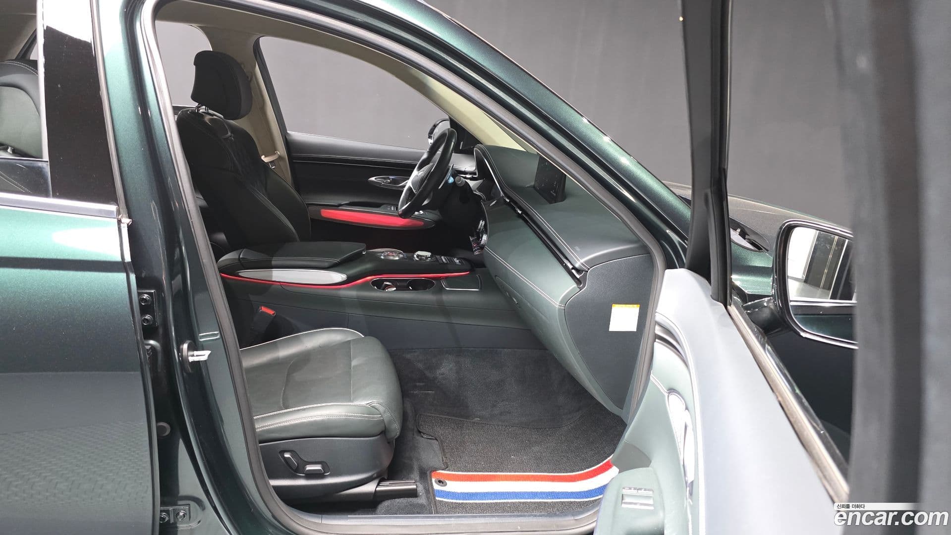 Main__Slider__Photo:GV70 Genesis 2022.10-10