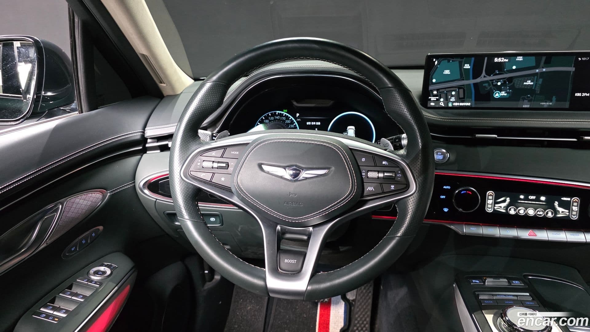 Main__Slider__Photo:GV70 Genesis 2022.10-12