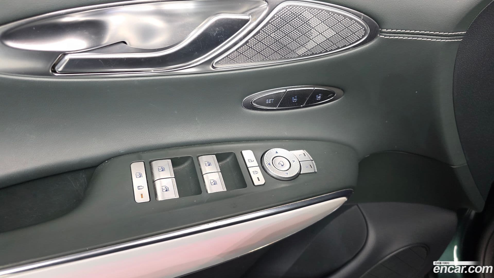 Main__Slider__Photo:GV70 Genesis 2022.10-16